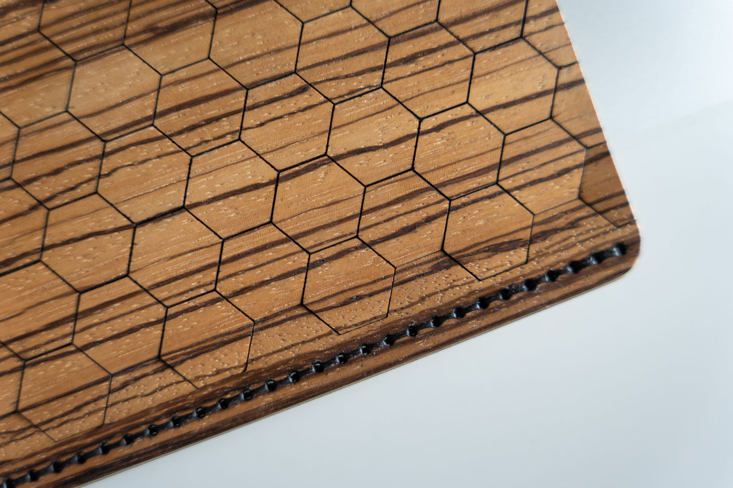 Laptoptasche aus Holz & Leder – MacBook Hülle